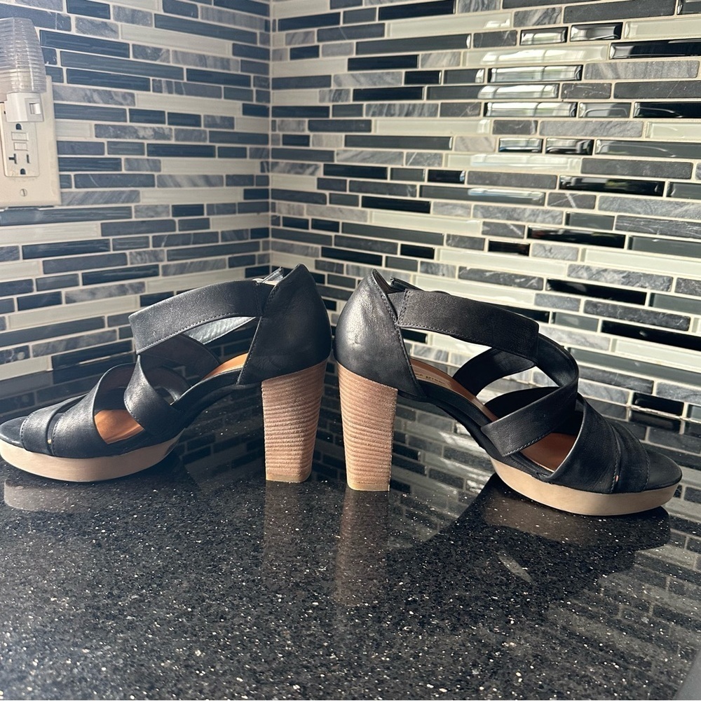 Paul Green Black Heels with Modern Straps - Picture 9 of 10